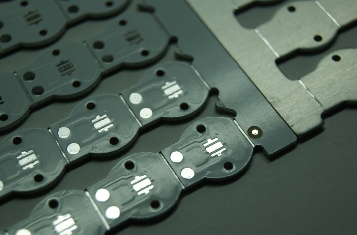 أنواع أقراص PCB LED: الألومنيوم مقابل FR4 مقابل مرنة اختيار المنصة ...