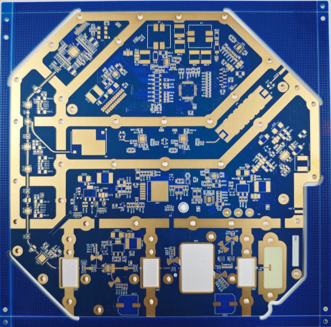 HDI المتقدمة أي طبقة PCB للأجهزة الحد الأدنى حلقة حلقة 3mil سمك 0.2mm-6.0mm الحد الأدنى لخط عرض / الفاصل 3mil / 3mil