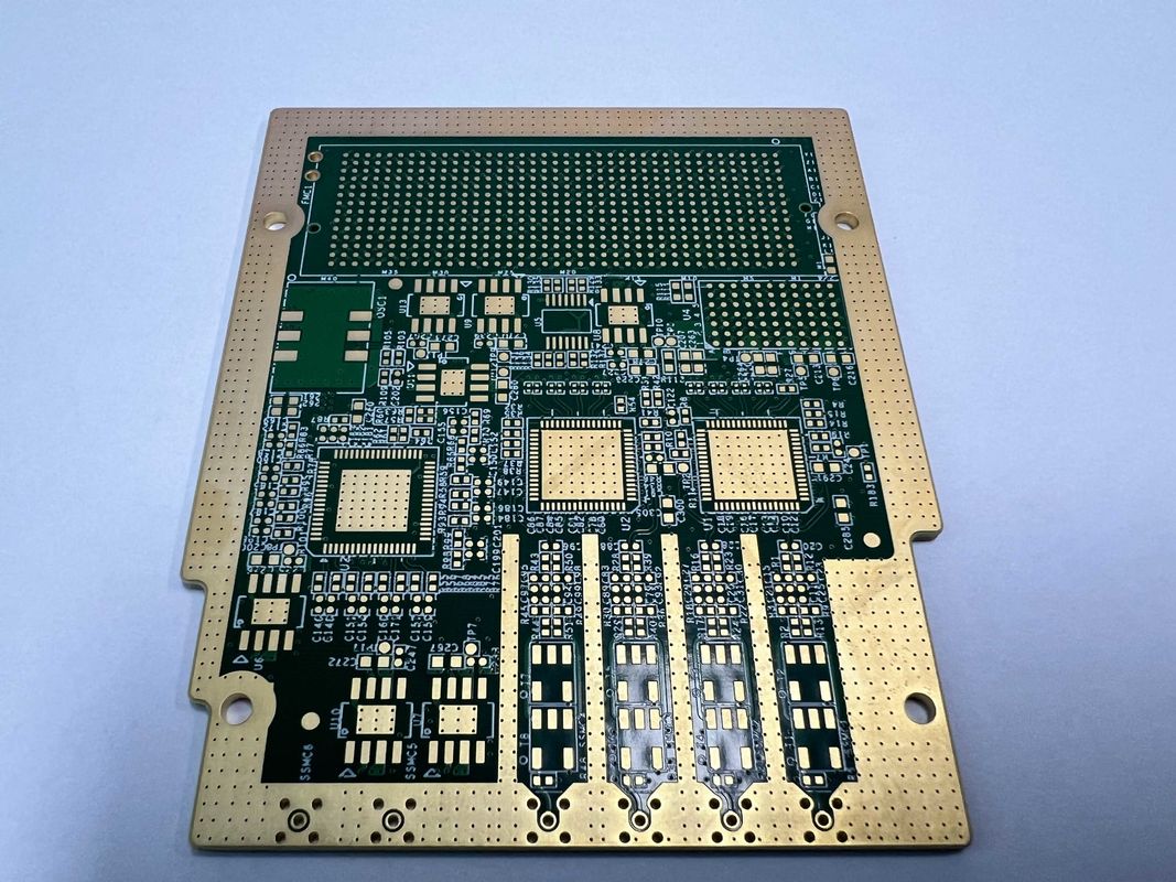 6-32L لوحة طبقة HDI لوحة PCB مصنوعة من FR4 IT180 المواد الخام وحجم ثقب الحفر الليزر 0.1mm للتطبيقات