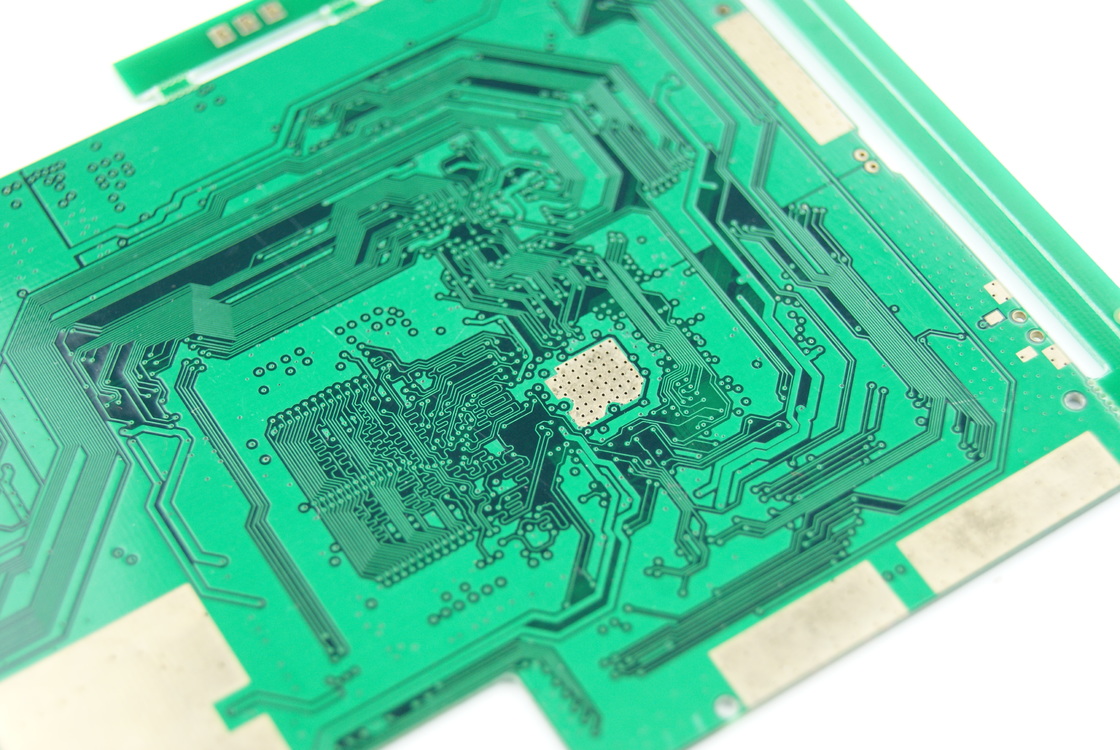 1 أوقية من ألواح PCB متعددة الطبقات سمك النحاس مع سمك بوراد 1.6 ملم وتكنولوجيا سطحية